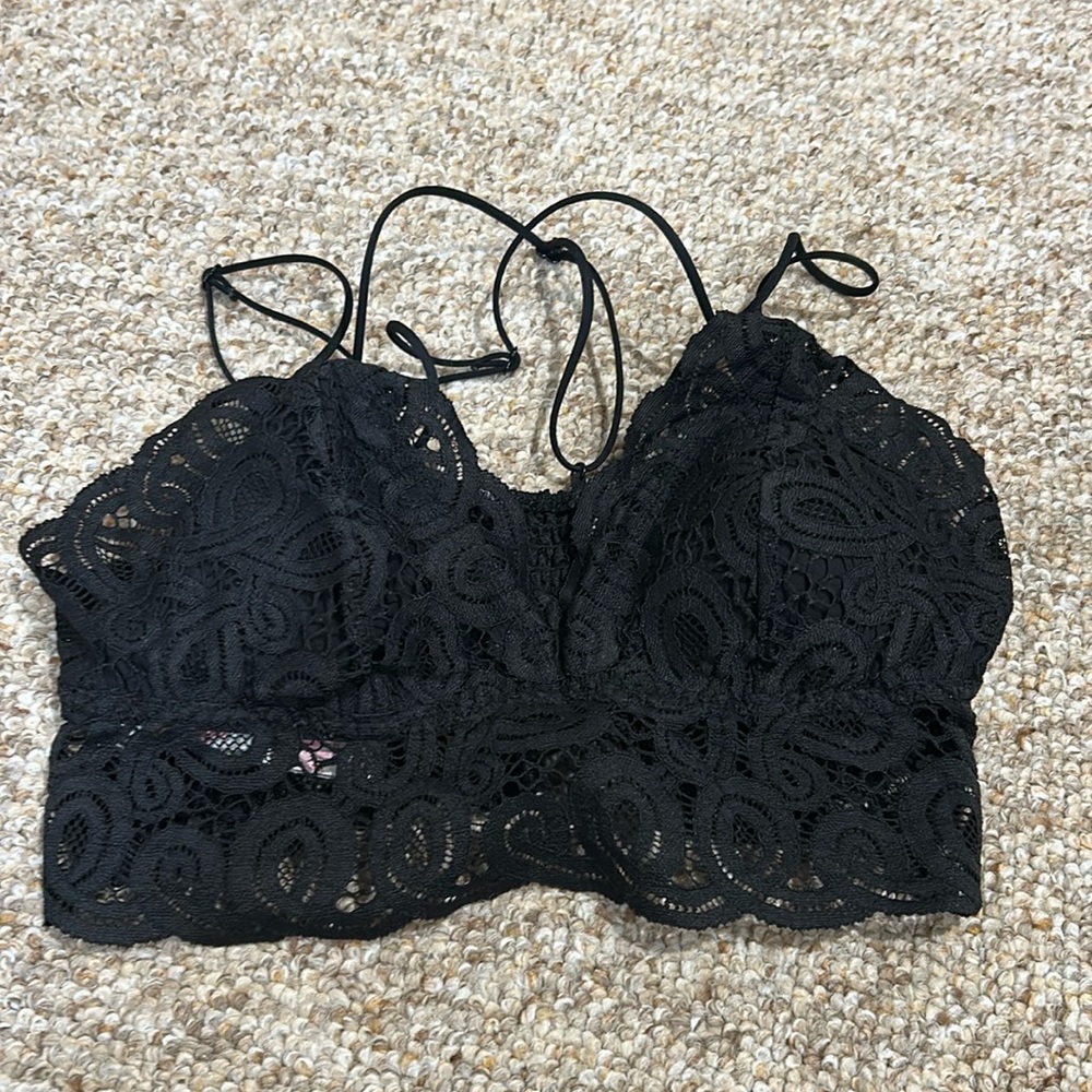 PINK Victoria's Secret Black Lace Bralette/Bandeau Large